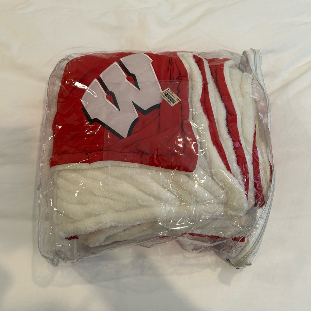 University of Wisconsin Badgers Red Blanket